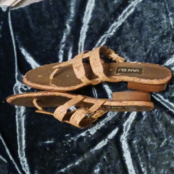 Van Eli women's natural cork and gold leather thongs, 9N but fit like 9M - Picture 7 of 7